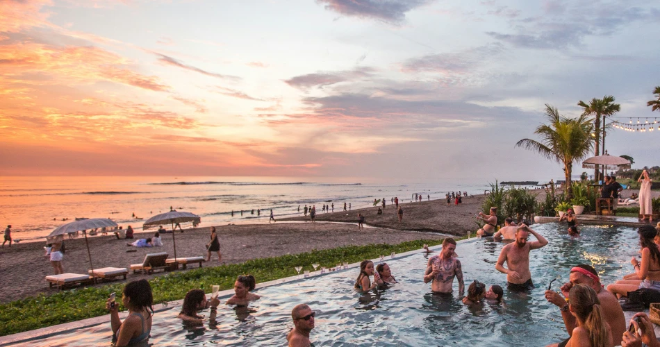 10 Best Romantic Sunset Bars in Bali